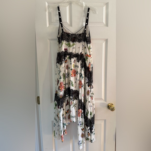 Joie White Floral Midi Dress with Black Lace Trim - Picture 3 of 8